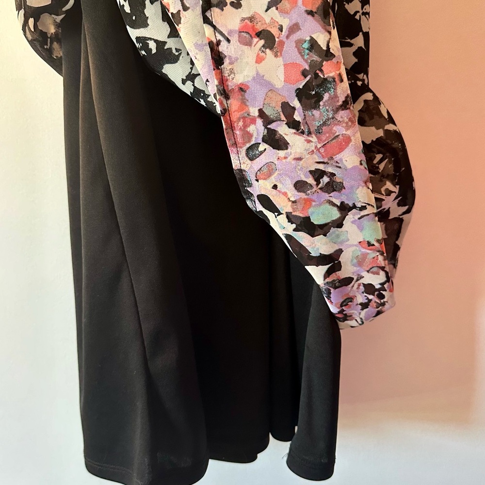 Summer Dress 👗 - Picture 4 of 5